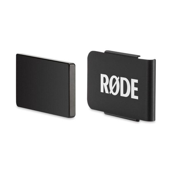 RODE Wireless GO MAGNET 3 QUARTER LEFT SEPERATED RGB 1080x1080.jpg