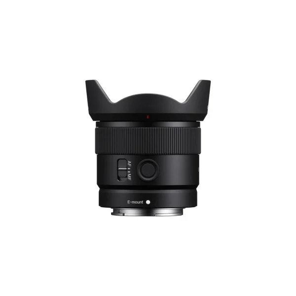sony e 11mm 1.8.webp